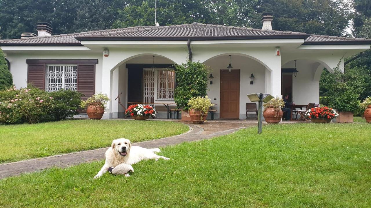 b&b le magnolie Carimate Extérieur photo